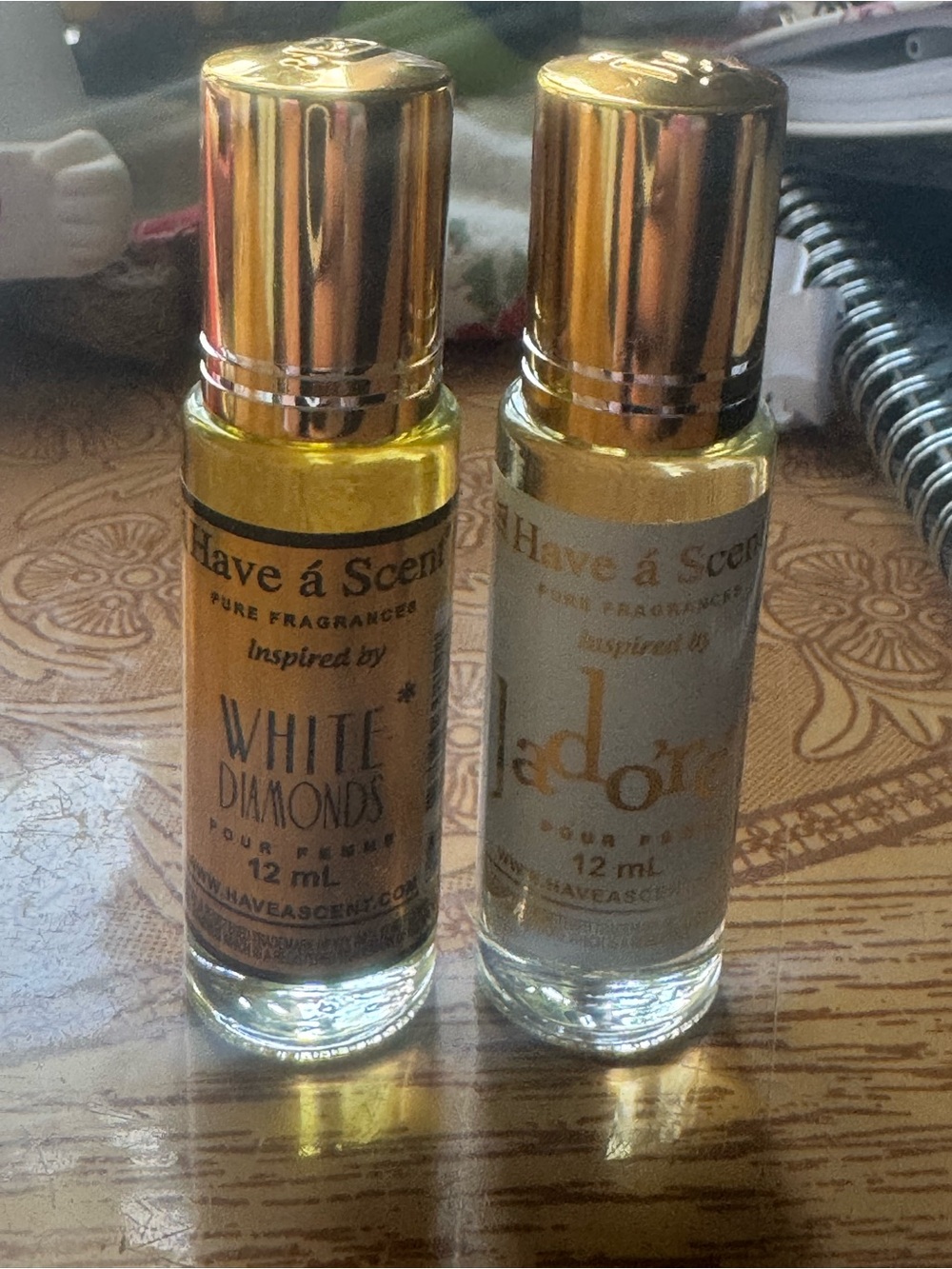 White Diamonds Inspired Women's Perfume Oil - Gold
